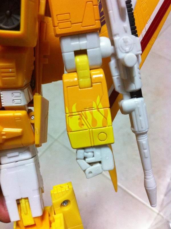 Takara Tomy Masterpiece MP 11S Sunstorm Images    Transformers MP Seeker Takes Off  (19 of 36)